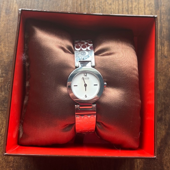 Coach watch - Picture 5 of 8